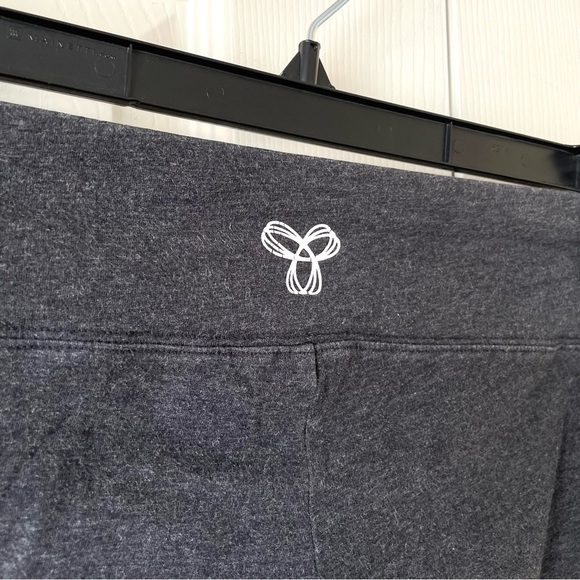 3/$30 TNA Dark Grey Elastic Leggings - Picture 1 of 7